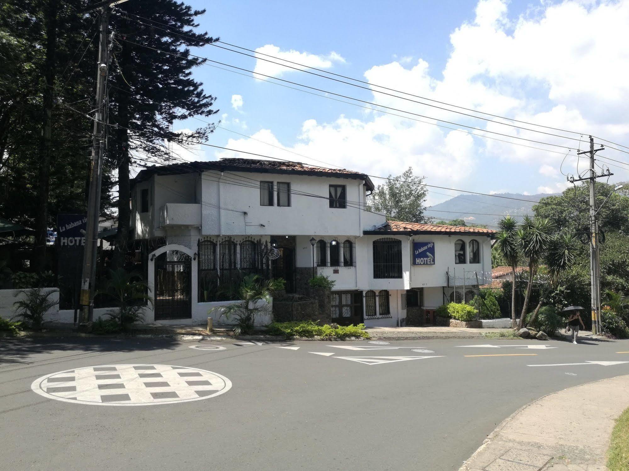 Hotel Ayenda Habana Vieja 1221 Medellín Exterior foto